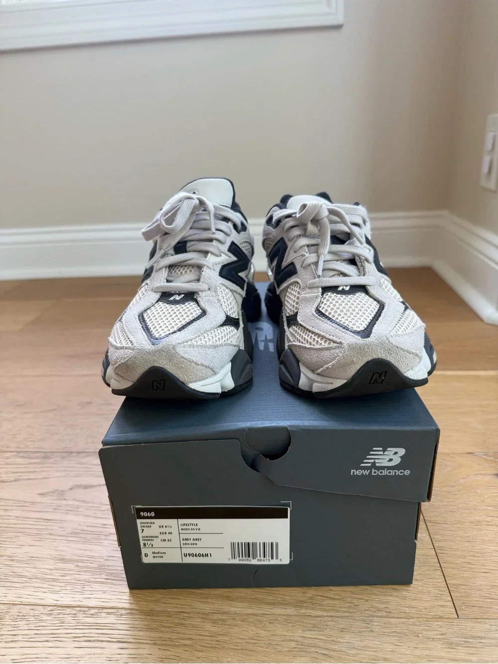 New Balance New Balance 9060 - Unisex - Timberwolf